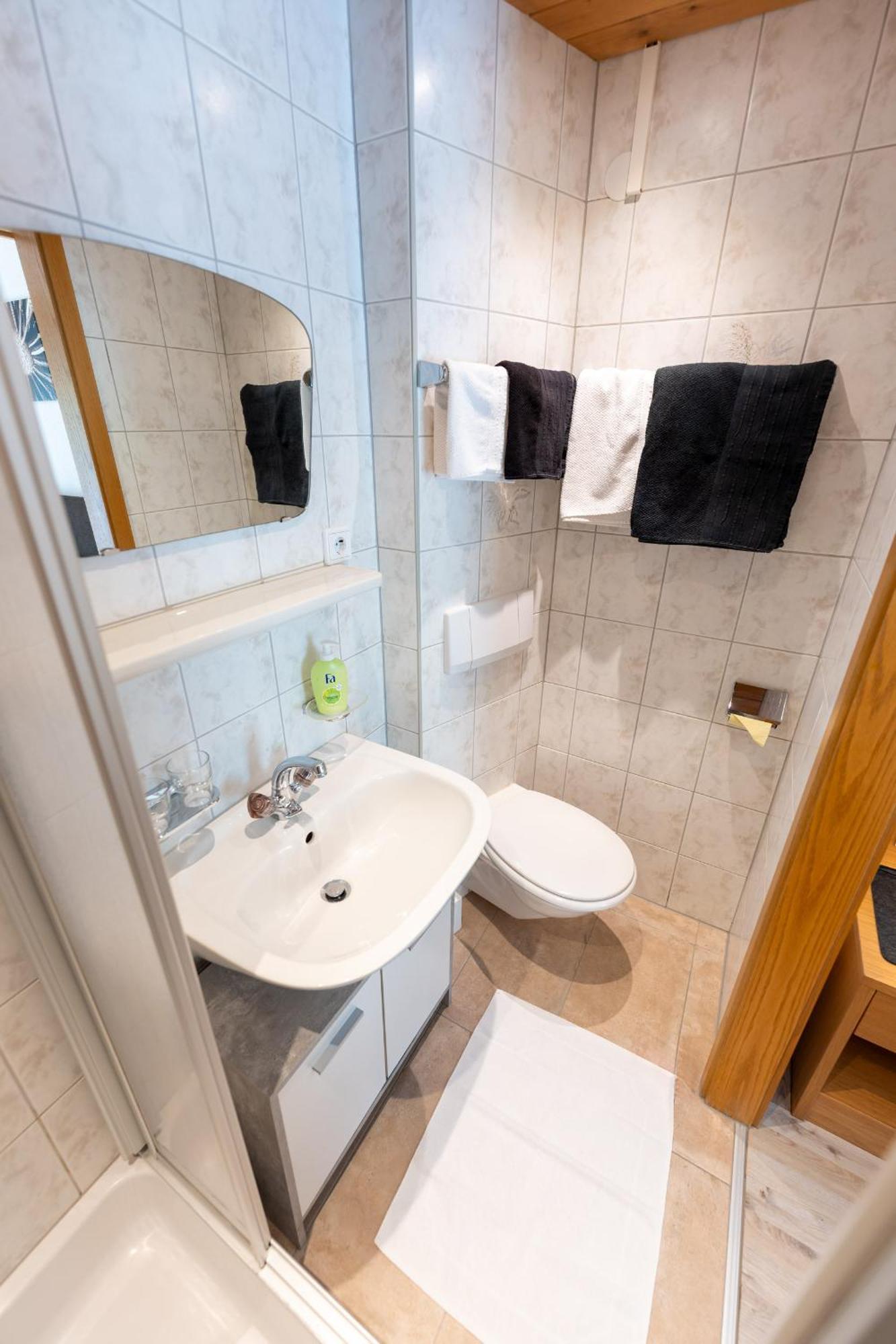 Gaestehaus -pension Edelweiss 3*